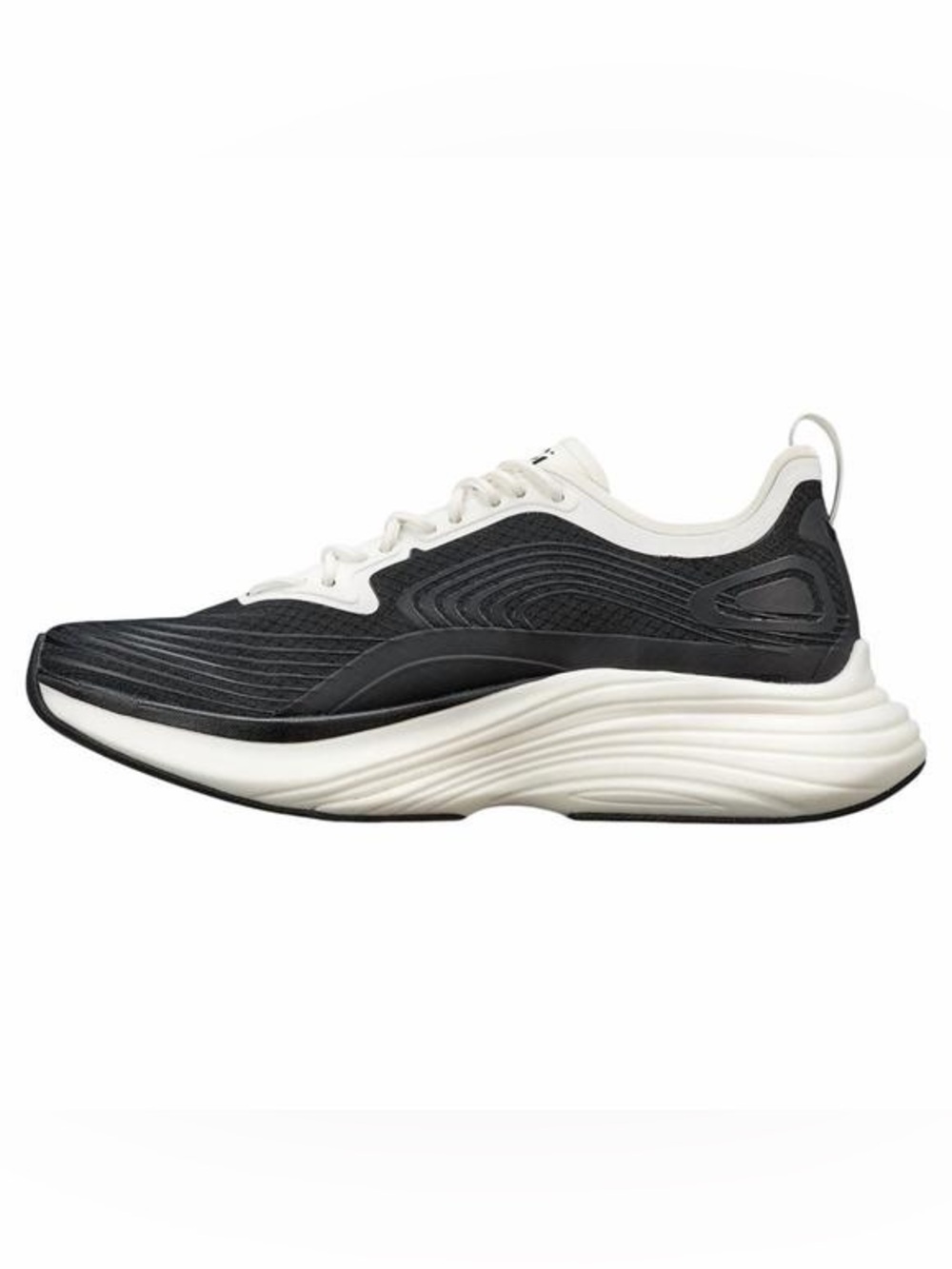 Women's Athletic Propulsion Labs APL Streamline Sneakers in Black & White Oreo 8